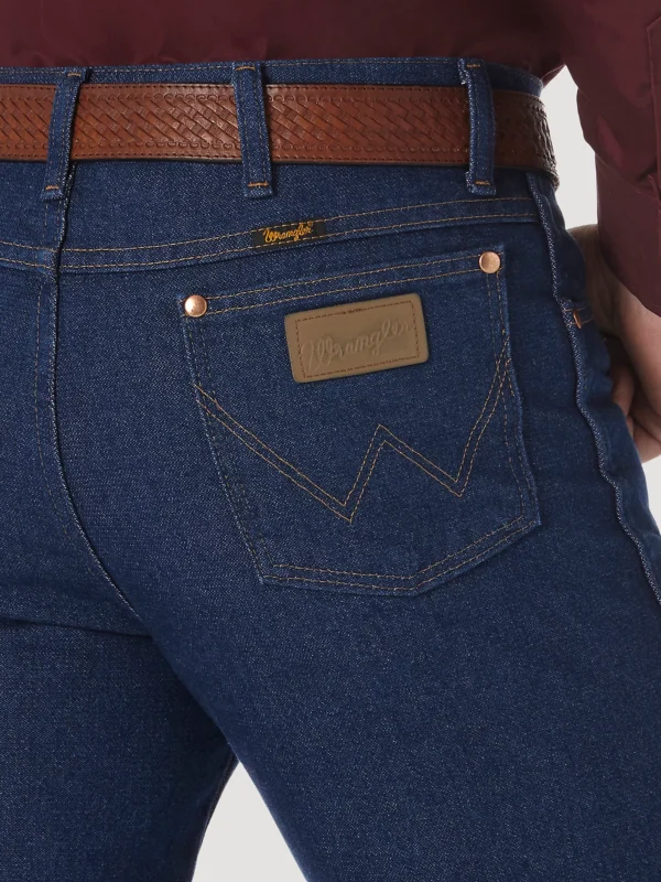 Wrangler Cowboy Cut Slim Fit Jean in Prewashed Indigo