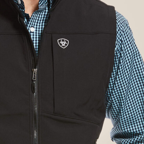 10028321_02_warm.jpg Ariat Logo 2.0 Softshell Vest
