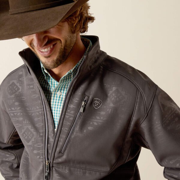 10058158_02_warm.jpg Ariat Logo 2.0 Softshell Jacket