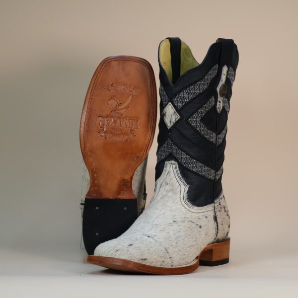 Bota-Pelo-48.jpg Pegazuz Black & White Cowhide Boot PG24 - 9