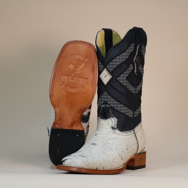 Bota-Pelo-58.jpg Pegazuz Black & White Cowhide Boot PG29 - 7