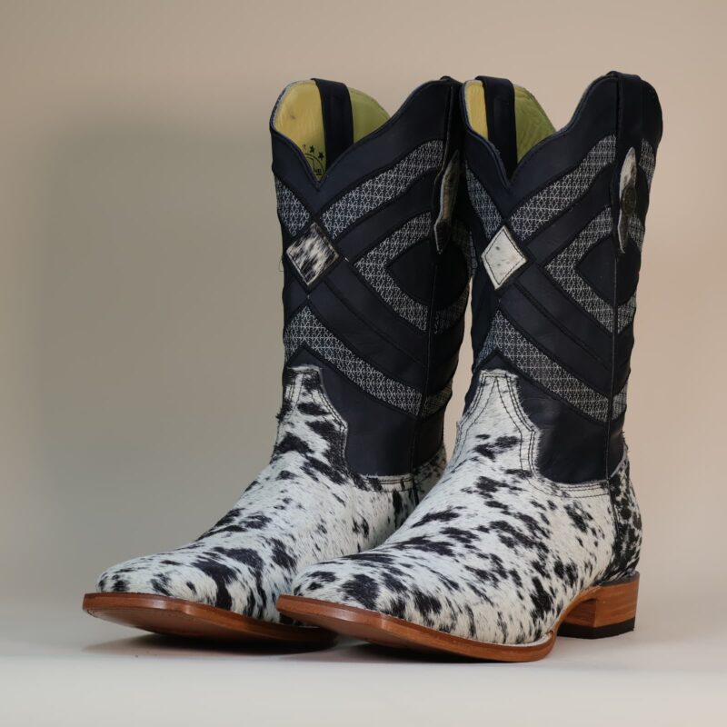 Bota-Pelo-63.jpg Pegazuz Black & White Cowhide Boot PG32 - 12