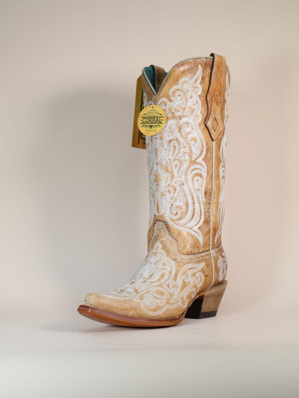 C4144 - WOMEN'S BLUE LUMINESCENT EMBROIDERY CRACKLED STRAW SNIP TOE COWBOY BOOT