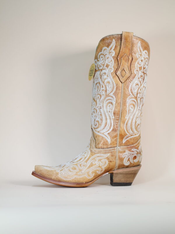 C4144 - WOMEN'S BLUE LUMINESCENT EMBROIDERY CRACKLED STRAW SNIP TOE COWBOY BOOT