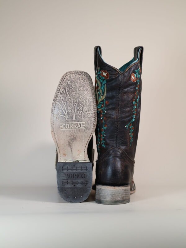 IMG_5515-scaled-1.jpg CORRAL BROWN DEER SKULL OVERLAY & EMBROIDERY WOMENS WESTERN BOOT
