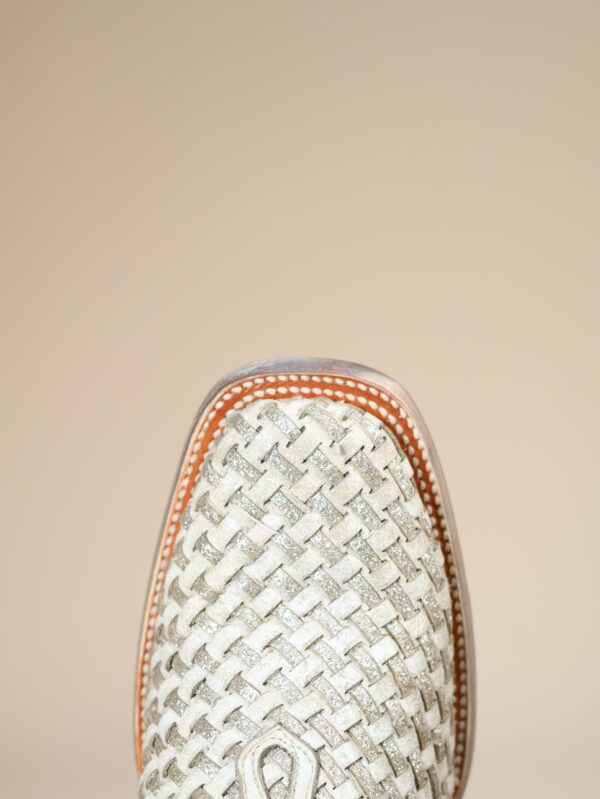 A4524 - WOMEN'S WHITE GLITTER WOVEN OVERLAY SQUARE TOE COWBOY BOOT