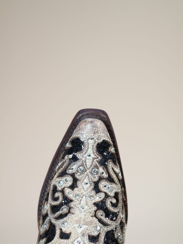 A3569 - WOMEN'S BLACK GLITTER INLAY FLORAL OVERLAY WITH CRYSTALS AND STUDS SNIP TOE BROWN COWBOY BOOT