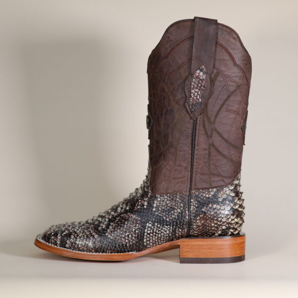 Oyster Lacer Cut Square Toe Boots Chocolate